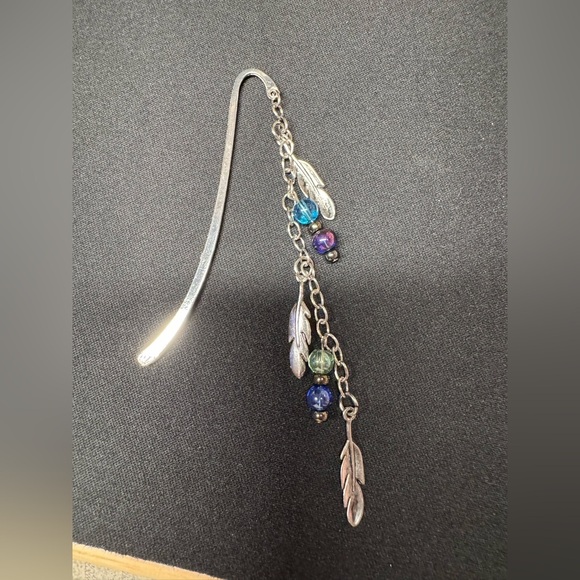 Feathers Bookmark - Picture 3 of 3